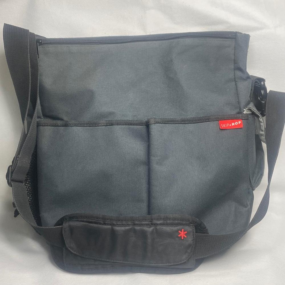 Skip Hop Duo Signature Diaper Bag Messenger Baby Bag Black Gray Shoulder Strap